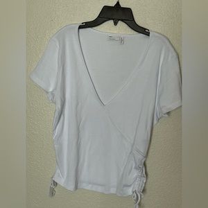 NWOT ASOS designs ribbed v neck cropped top size 14 white capped sleeve